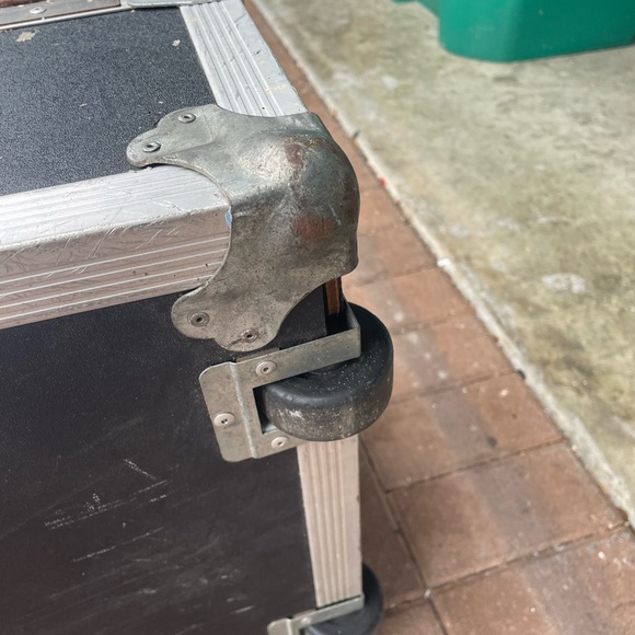 Gear Case Infocus For Projectors.
With internal protection foam and wheels . - Picture 6 of 13